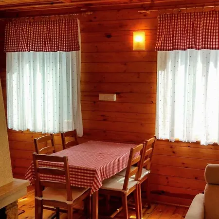 Jantarowo Domki Nad Morzem *